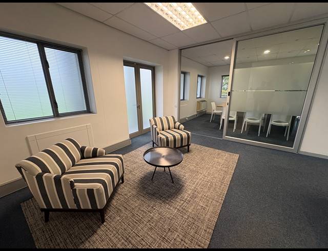 197M² OFFICE FOR SALE IN CENTURY CITY
